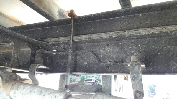 HINO 6 ล้อ FB4J 140 แรงม้า  ปีจดทะเบียน 2540