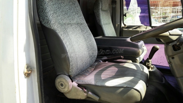 HINO 6 ล้อ FB4J 140 แรงม้า  ปีจดทะเบียน 2540