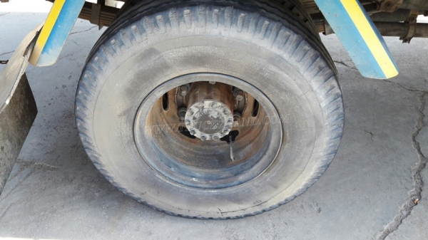 HINO 6 ล้อ FB4J 140 แรงม้า  ปีจดทะเบียน 2540