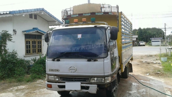 HINO 6 ล้อ FB4J 140 แรงม้า  ปีจดทะเบียน 2540