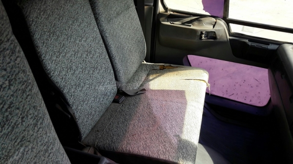 HINO 6 ล้อ FB4J 140 แรงม้า  ปีจดทะเบียน 2540