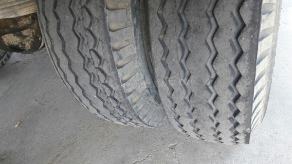 HINO 6 ล้อ FB4J 140 แรงม้า  ปีจดทะเบียน 2540