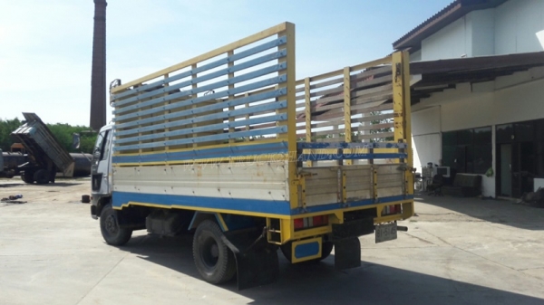 HINO 6 ล้อ FB4J 140 แรงม้า  ปีจดทะเบียน 2540