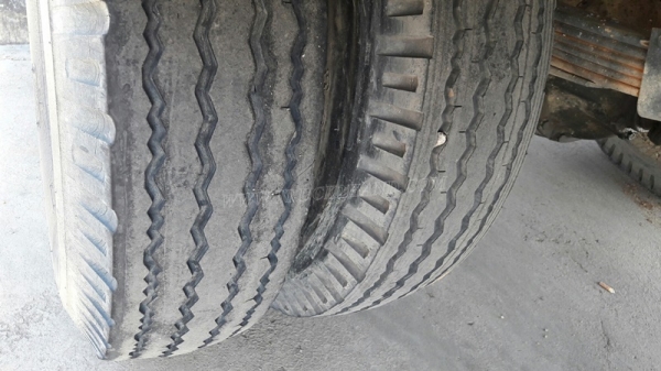 HINO 6 ล้อ FB4J 140 แรงม้า  ปีจดทะเบียน 2540