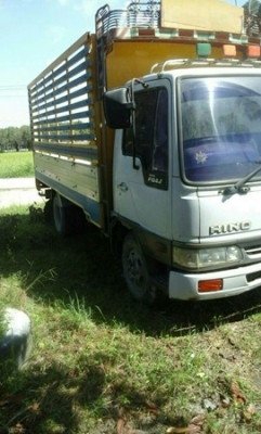 HINO 6 ล้อ FB4J 140 แรงม้า  ปีจดทะเบียน 2540