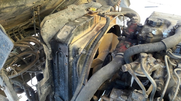 HINO 6 ล้อ FB4J 140 แรงม้า  ปีจดทะเบียน 2540