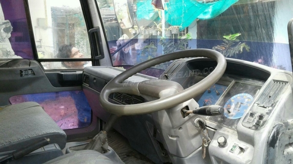 HINO 6 ล้อ FB4J 140 แรงม้า  ปีจดทะเบียน 2540