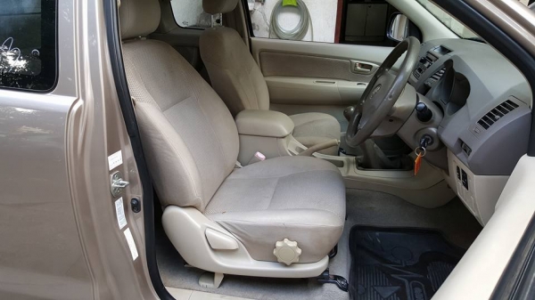TOYOTA vigo cap 3.0G ดีเซล ตัวTOP เกียร์ธรรมดา แอร์แบค ABS เดิมสุดๆ
