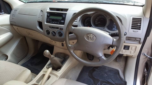 TOYOTA vigo cap 3.0G ดีเซล ตัวTOP เกียร์ธรรมดา แอร์แบค ABS เดิมสุดๆ