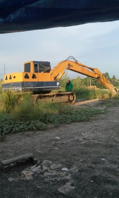 KOMATSU   120  รถตามภาพ ( (อยู่ สมุทรสาคร  )) พร้อมใช้งาน   ราคา  350,000  บาท