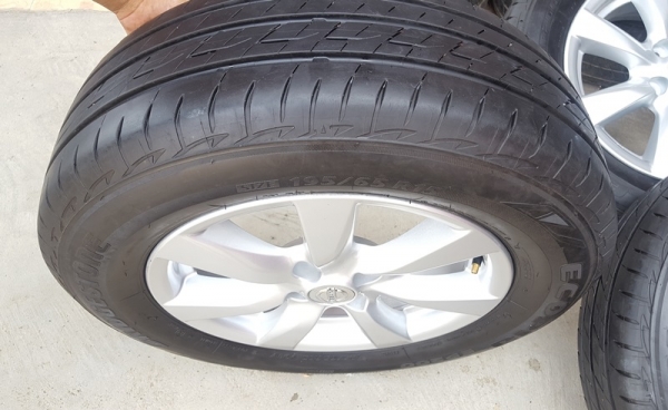 ขายล้อNISSAN ALMERA VL พร้อมยาง 4 ล้อ ขายล้อNISSAN ALMERA VL พร้อมยาง 4 ล้อ