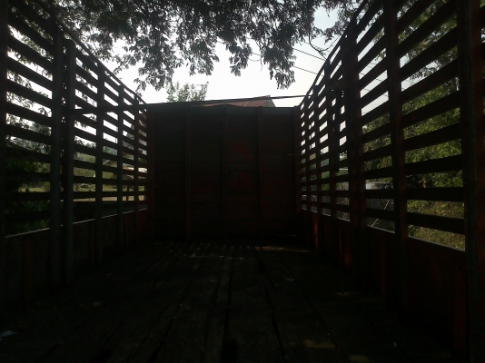 ขายด่วนถูกๆหกล้อ หัวเดิม ครัชซีเดิม เครื่องเดิมหน้ากากทอง ของห้างแท้ๆรถสวยเดิมๆ ยาว 7 เมตรครึ่ง พร้อมใช้งาน Hino FF177 KA เครื่อง EH700  ซื้อไปไม่ต้องทำอะไร ใช้งานได้เลย