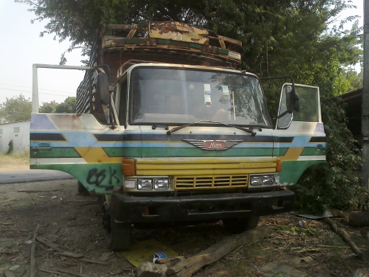 ขายด่วนถูกๆหกล้อ หัวเดิม ครัชซีเดิม เครื่องเดิมหน้ากากทอง ของห้างแท้ๆรถสวยเดิมๆ ยาว 7 เมตรครึ่ง พร้อมใช้งาน Hino FF177 KA เครื่อง EH700  ซื้อไปไม่ต้องทำอะไร ใช้งานได้เลย