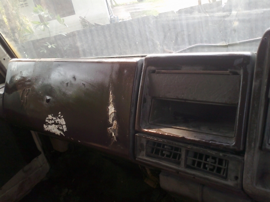 ขายด่วนถูกๆหกล้อ หัวเดิม ครัชซีเดิม เครื่องเดิมหน้ากากทอง ของห้างแท้ๆรถสวยเดิมๆ ยาว 7 เมตรครึ่ง พร้อมใช้งาน Hino FF177 KA เครื่อง EH700  ซื้อไปไม่ต้องทำอะไร ใช้งานได้เลย