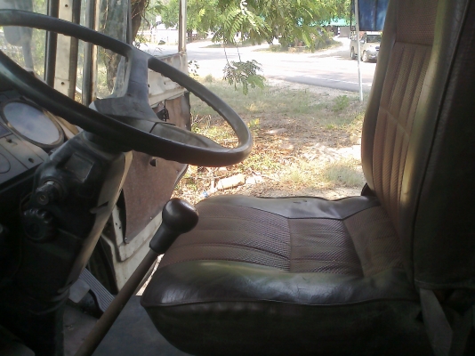 ขายด่วนถูกๆหกล้อ หัวเดิม ครัชซีเดิม เครื่องเดิมหน้ากากทอง ของห้างแท้ๆรถสวยเดิมๆ ยาว 7 เมตรครึ่ง พร้อมใช้งาน Hino FF177 KA เครื่อง EH700  ซื้อไปไม่ต้องทำอะไร ใช้งานได้เลย