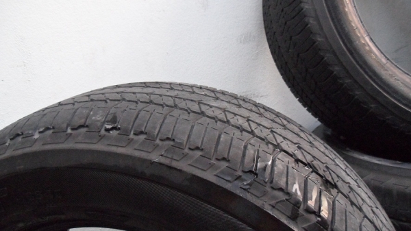 ขายยาง BRIDGESTONE 255/60R 18 ปี 20/10 ถอดจากป้ายแดงเก้บไว้