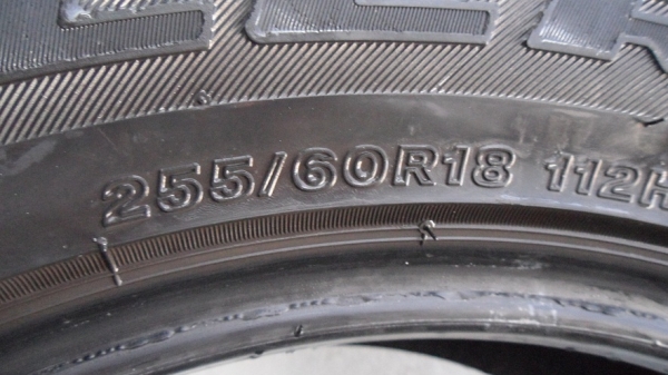 ขายยาง BRIDGESTONE 255/60R 18 ปี 20/10 ถอดจากป้ายแดงเก้บไว้