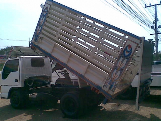 ขายรถดั๊มเกษตร 6 ล้อเล็ก ยี่ห้อ NISSAN พร้อมทะเบียน พร้อมโอน