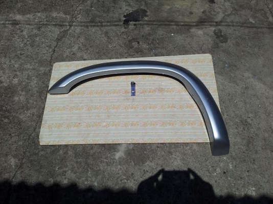 คิ้วล้อเดิมแท้ห้าง  Isuzu มังกร