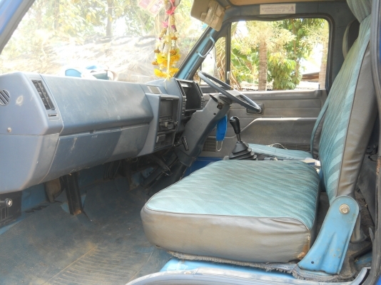 ขาย 6 ล้อ ISUZU NPR 115 รถห้างปี35 เกียร์สั้นแก้มเหลืองแท้ F หน้า-หลัง สวยมากๆ พร้อมใช้งานสุดๆ พร้อมโอน ขาย 6 ล้อ ISUZU NPR 115 รถห้างปี35 เกียร์สั้นแก้มเหลืองแท้ F หน้า-หลัง สวยมากๆ พร้อมใช้งานสุดๆ พร้อมโอน