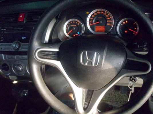 ขาย honda city ปี 2009 เกียร์ Auto รุ่น V-at เครื่อง 1500 i-vtec รถบ้านสภาพเดิมๆ หมดจด ไม่ค่อยได้ใช้เลย วิ่งแค่ 8 หมื่นกว่าโล ขาย 400,000 บาท สนใจโทรมาเลยครับ 081-2996485 แคท ราคาต่อรองได้ครับ ขาย honda city ปี 2009 เกียร์ Auto รุ่น V-at เครื่อง 1500 i-vtec รถบ้านสภาพเดิมๆ หมดจด ไม่ค่อยได้ใช้เลย วิ่งแค่ 8 หมื่นกว่าโล ขาย 400,000 บาท สนใจโทรมาเลยครับ 081-2996485 แคท ราคาต่อรองได้ครับ