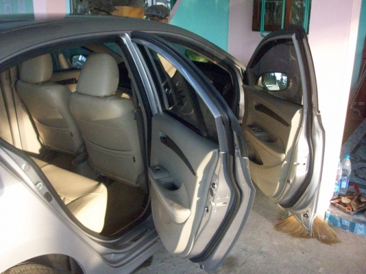 ขาย honda city ปี 2009 เกียร์ Auto รุ่น V-at เครื่อง 1500 i-vtec รถบ้านสภาพเดิมๆ หมดจด ไม่ค่อยได้ใช้เลย วิ่งแค่ 8 หมื่นกว่าโล ขาย 400,000 บาท สนใจโทรมาเลยครับ 081-2996485 แคท ราคาต่อรองได้ครับ ขาย honda city ปี 2009 เกียร์ Auto รุ่น V-at เครื่อง 1500 i-vtec รถบ้านสภาพเดิมๆ หมดจด ไม่ค่อยได้ใช้เลย วิ่งแค่ 8 หมื่นกว่าโล ขาย 400,000 บาท สนใจโทรมาเลยครับ 081-2996485 แคท ราคาต่อรองได้ครับ