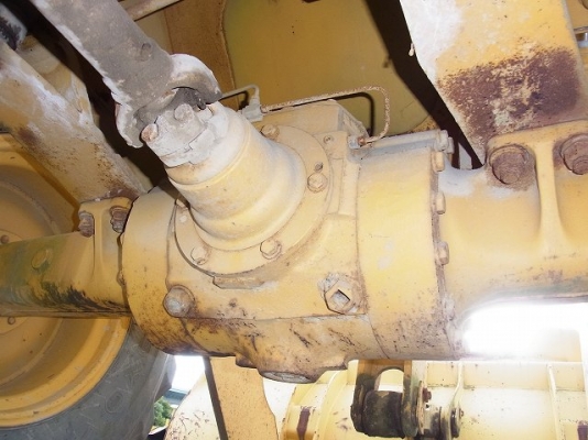 รถตักล้อยาง  WA100-1-34060  ชั่วโมงน้อย  ซีเรียลสูงมาก  กำลังเดินทางเข้าไทย  โทร.081-373-0059