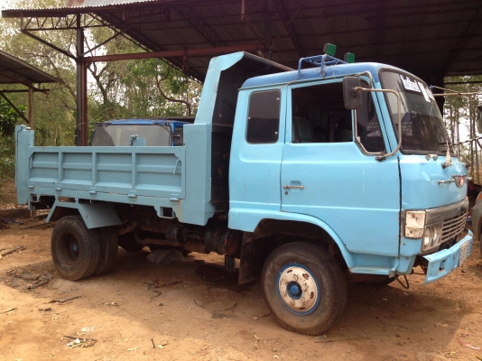 HINO FD 168 HP EH700 หกล้อดั๊มพ์ กระบะดั๊มพ์เหล็ก 6 ตันยาว 3.60 เมตรพื้นกับฝาข้างไม่มีผุสภาพดี เครื่องแน่นดี ภายในเก๋งคอนโซลครบพร้อม พวงมาลัยเพาเวอร์ ช่วงล่างใหญ่ยาง 8.25 ขอบ 16 สภาพดีพร้อมใช้งาน เอกสารทะเบียนภาษีครบพร้อมโอน ราคาต่อรองได้ครับ HINO FD 168 HP EH700 หกล้อดั๊มพ์ กระบะดั๊มพ์เหล็ก 6 ตันยาว 3.60 เมตรพื้นกับฝาข้างไม่มีผุสภาพดี เครื่องแน่นดี ภายในเก๋งคอนโซลครบพร้อม พวงมาลัยเพาเวอร์ ช่วงล่างใหญ่ยาง 8.25 ขอบ 16 สภาพดีพร้อมใช้งาน เอกสารทะเบียนภาษีครบพร้อมโอน ราคาต่อรองได้ครับ