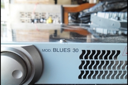 ขาย เครื่องส่งสัญญาณวิทยุกระจายเสียง ไม่มีเสาอากาศ ขายถูกๆด่วนๆ