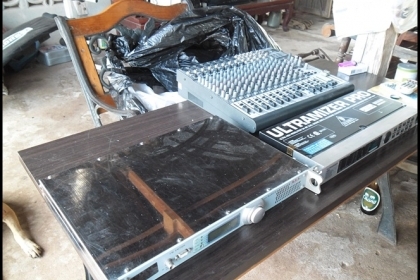 ขาย เครื่องส่งสัญญาณวิทยุกระจายเสียง ไม่มีเสาอากาศ ขายถูกๆด่วนๆ