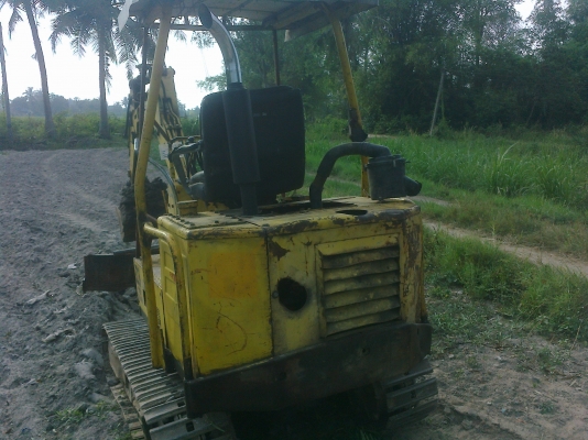 ขายแบคโฮเล็กยันม่าร์ YB1200 ราคาถูกพร้อมใช้งาน ขายแบคโฮเล็กยันม่าร์ YB1200 ราคาถูกพร้อมใช้งาน