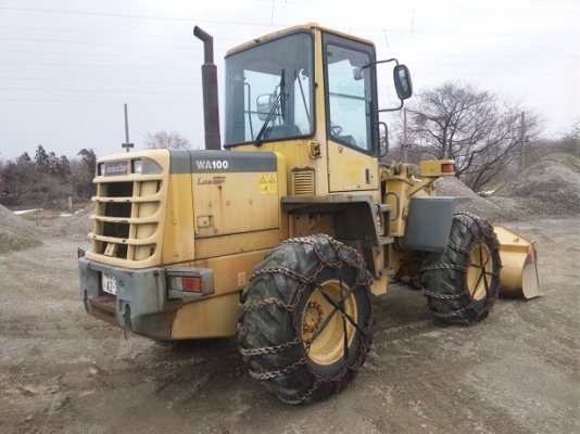 รถตักล้อยาง  WA100-3-51675  มีตู้เก๋ง เครื่อง 6 สูบ กำลังเดินทางเข้าไทย  โทร.081-373-0559