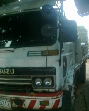 ISUZU JCM 145 HP 6BB1 หกล้อดั๊มพ์ ช่วงล่างยาง 9.00 ขอบ 20 สภาพสวยพร้อมใช้งาน เครื่องแน่นแรงดี ภายในเก๋งอุปกรณ์ภายในครบพร้อมไม่มีผุกร่อน พวงมาลัยเพาเวอร์ ช่วงล่างคัชซีสวยไม่มีบวม กระบะดั๊มพ์เหล็ก 6 ตันความยาว 3.80 เมตรสภาพดีพ ISUZU JCM 145 HP 6BB1 หกล้อดั๊มพ์ ช่วงล่างยาง 9.00 ขอบ 20 สภาพสวยพร้อมใช้งาน เครื่องแน่นแรงดี ภายในเก๋งอุปกรณ์ภายในครบพร้อมไม่มีผุกร่อน พวงมาลัยเพาเวอร์ ช่วงล่างคัชซีสวยไม่มีบวม กระบะดั๊มพ์เหล็ก 6 ตันความยาว 3.80 เมตรสภาพดีพ