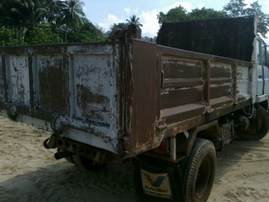 ขายหกล้อดัมพ์ ISUZU SDR320 (JCM) เครื่อง 6BD1 ปี 38 เพาเวอร์ เครื่องดี ซัซซี่สวย กระบะไม่ผุ 620,000