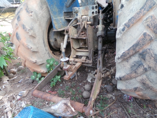 FORD NEWHOLLAND 80-66S มีหนังสือแจ้งจำหน่ายจากบริษัทค่ะ FORD NEWHOLLAND 80-66S มีหนังสือแจ้งจำหน่ายจากบริษัทค่ะ