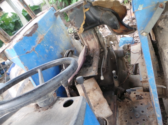 FORD NEWHOLLAND 80-66S มีหนังสือแจ้งจำหน่ายจากบริษัทค่ะ FORD NEWHOLLAND 80-66S มีหนังสือแจ้งจำหน่ายจากบริษัทค่ะ