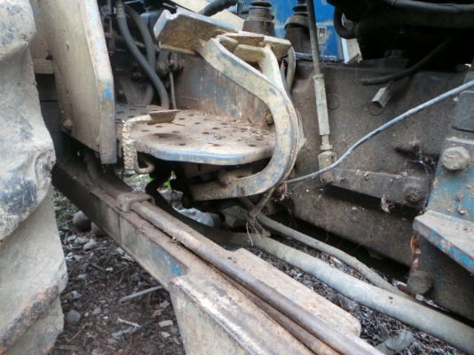 FORD NEWHOLLAND 80-66S มีหนังสือแจ้งจำหน่ายจากบริษัทค่ะ FORD NEWHOLLAND 80-66S มีหนังสือแจ้งจำหน่ายจากบริษัทค่ะ