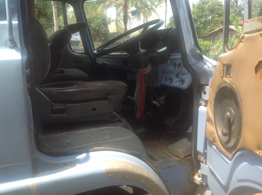 ไปแล้วครับ บุรีรัมย์ กันเอง ขอบคุณหลายๆเด้อ HINO.KL-300. .สภาพดีเดิมๆทั้งคัน ไม่มีผุ เอาไปใช้ ได้อีกนาน คุ้มค่าสมราคา เบาๆ