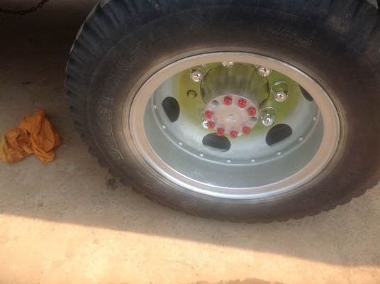 ไปแล้วครับ บุรีรัมย์ กันเอง ขอบคุณหลายๆเด้อ HINO.KL-300. .สภาพดีเดิมๆทั้งคัน ไม่มีผุ เอาไปใช้ ได้อีกนาน คุ้มค่าสมราคา เบาๆ