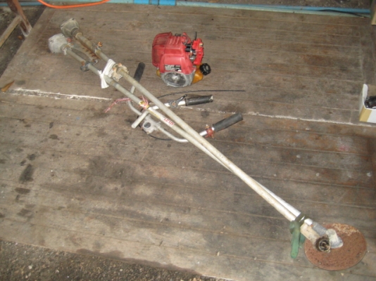 ขายเครื่องตัดหญ้าไว้เป็นอะไหล่ honda gx31