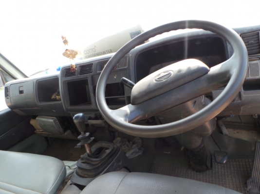 TOYOTA  DYNA 400  รถหกล้อดั้ม มีเล่มทะบียน  ค่ะ