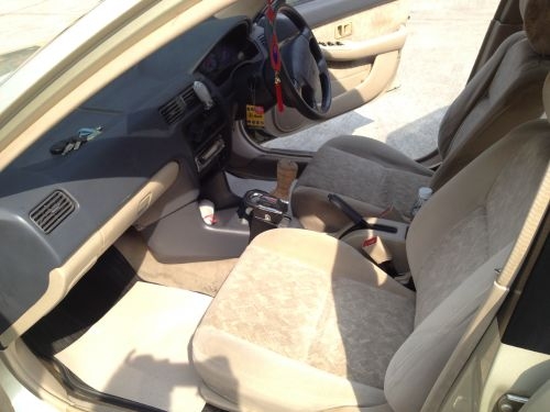 ขาย หยดน้ำ 1.5 G ตัว TOP AIRBAG  ปี02