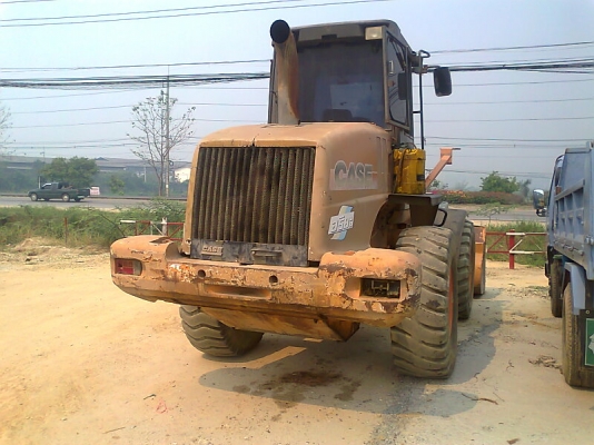 ขายด่วน..รถตัก CASE 521 D เอวอ่อน รถสวย พร้อมใช้งาน สุดขีด มีใบแจ้งจำหน่าย จดทะเบียน.