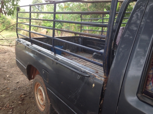 ISUZU TFR มังกรทอง SPARK EX 2.5 MT ปี 35 เครื่อง 90 HP ไดเรคอินเจคชั่น รถบ้านสภาพดีพร้อมใช้งาน เครื่องแห้งแรงดีไม่มีเยิ้มไม่มีดัน ภายในเก๋งคอนโซลครบพร้อม กระบะมีผุบ้างเล็กน้อย ช่วงล่างคัชซีดี เอกสารเล่มทะเบียนครบ ราคาต่อรองได้ครับ