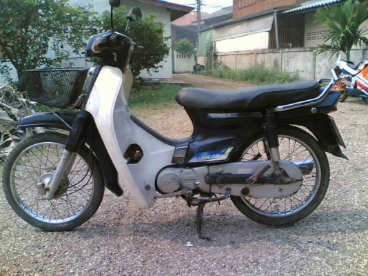 ขายดรีมคุรุสภา เล่มทะเบียนเต็มพร้อมชุดโอเครื่องดีอะไหล่เดิมขาย 10000 บาท