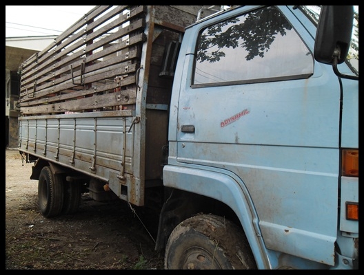 6 ล้อ FRR วางเครื่อง 120 แรง สภาพดี สวยๆ