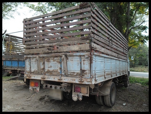 6 ล้อ FRR วางเครื่อง 120 แรง สภาพดี สวยๆ