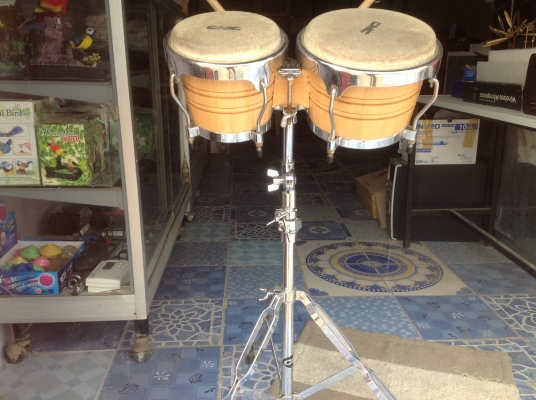 กลองบองโก. พร้อมขาตั้ง กลองบองโก. พร้อมขาตั้ง