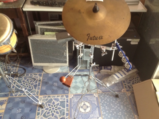 ฉาบพร้อมขาตั้ง ฉาบพร้อมขาตั้ง