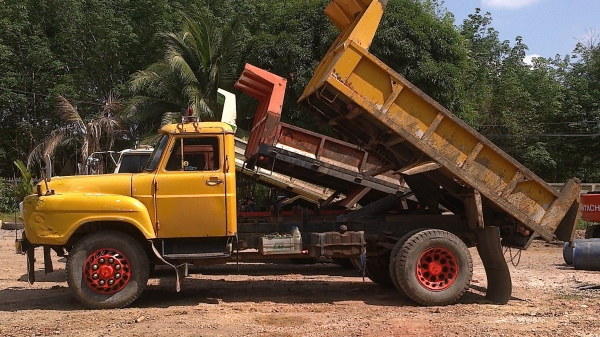 รถบรรทุก